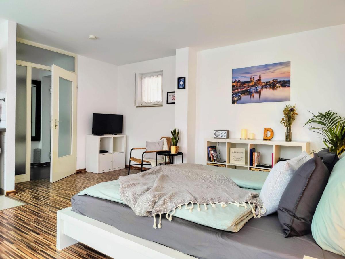 Gemuetliche Ferienwohnung In Ruhiger Lage Dresda Exterior foto